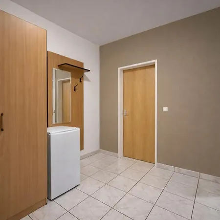 Frankfurt Airport Family Terminal Aparthotel 3*